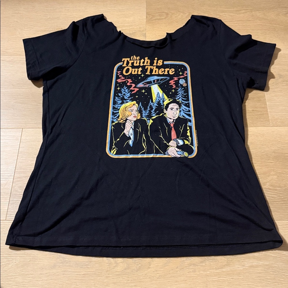 Off The Shoulder Black Graphic Tee - The Truth is Out There